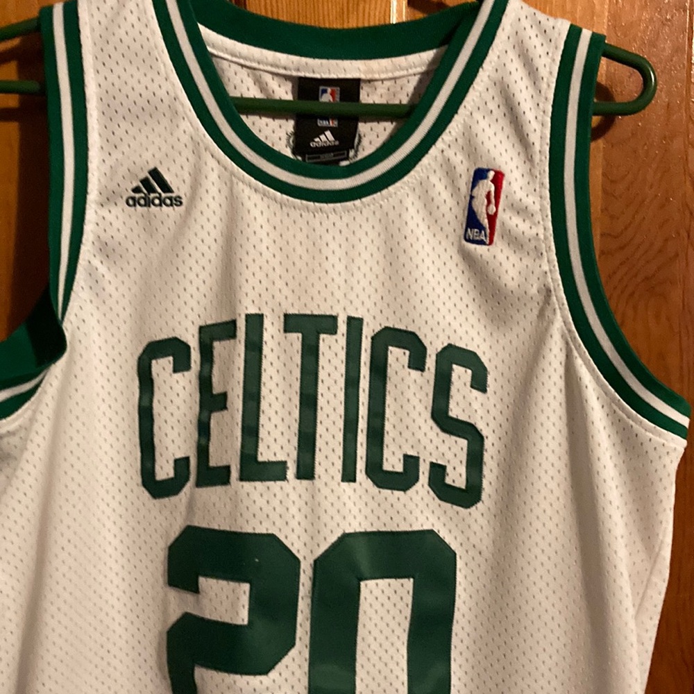 Authentic Adidas Ray Allen shirt. Excellent condition. Medium